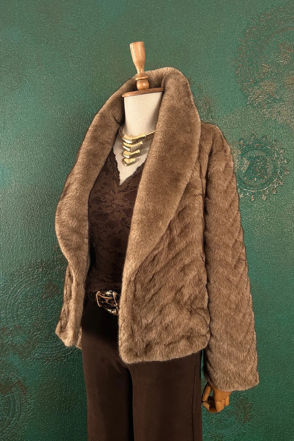 Dokulu Kısa Kürk Kaban