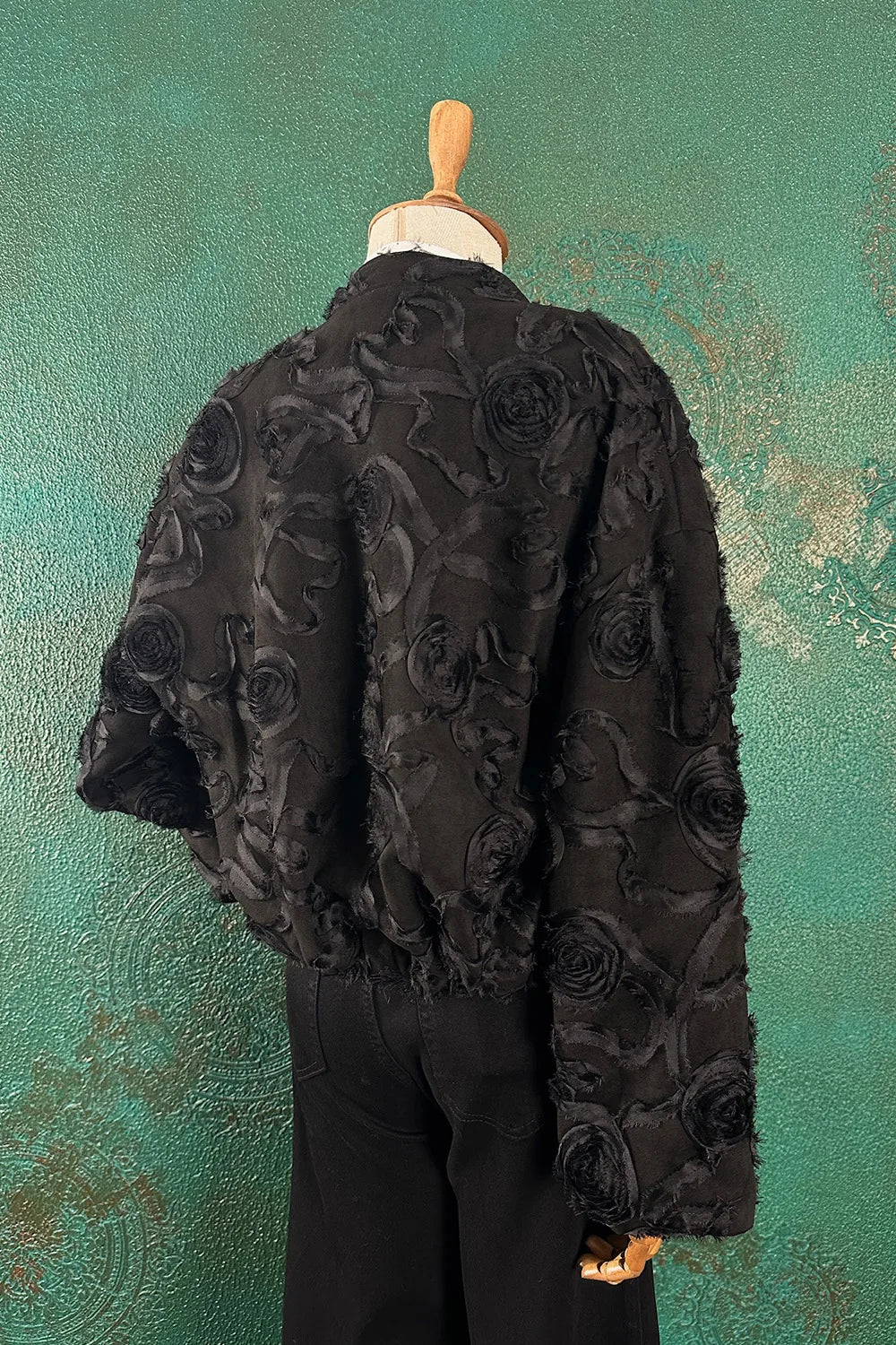 Kabartma Desenli Ceket