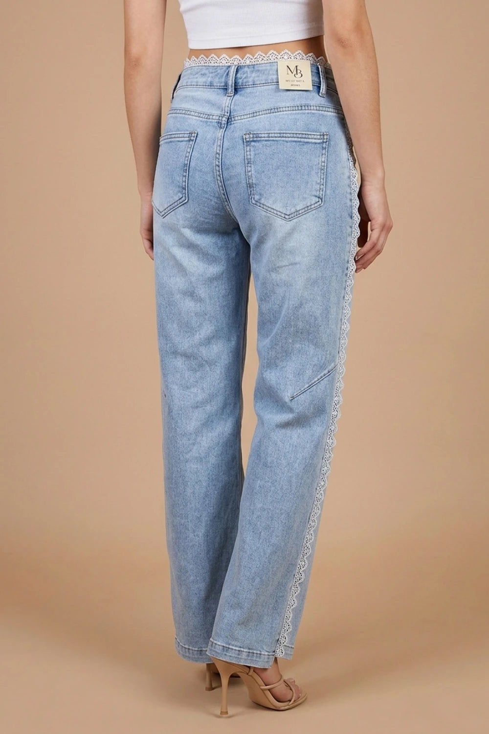 Dantel Detaylı Jean