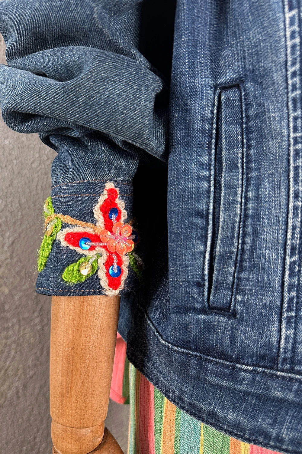 İşlemeli Denim Ceket
