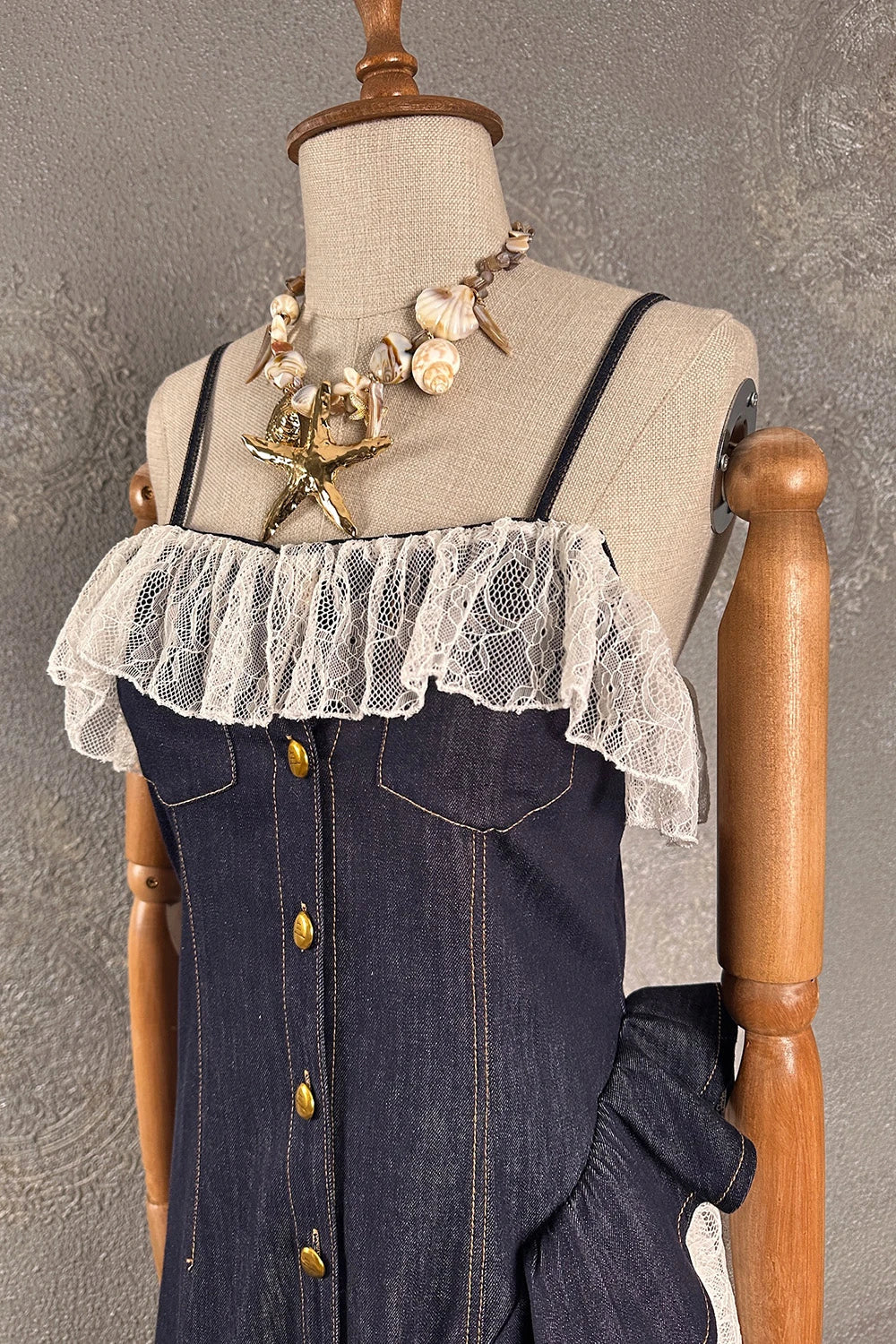 Dantel Detaylı Şık Denim Elbise