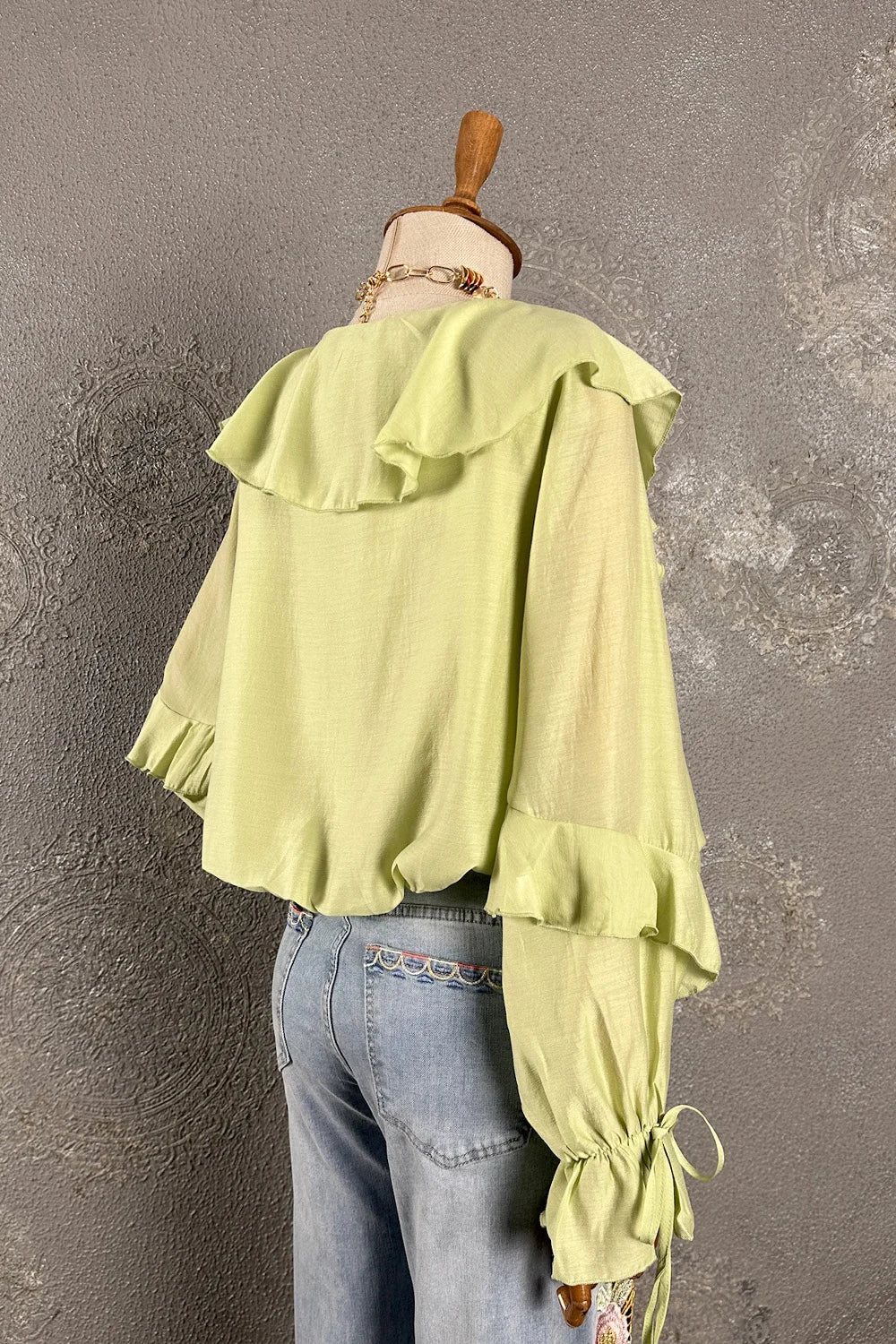 Volan Detaylı Crop Bluz