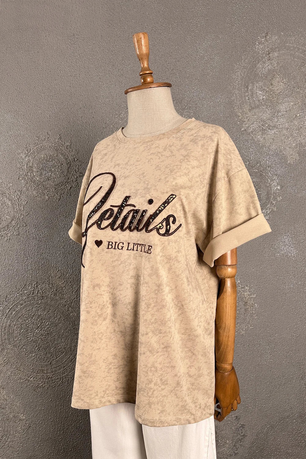 Payet İşlemeli T-shirt