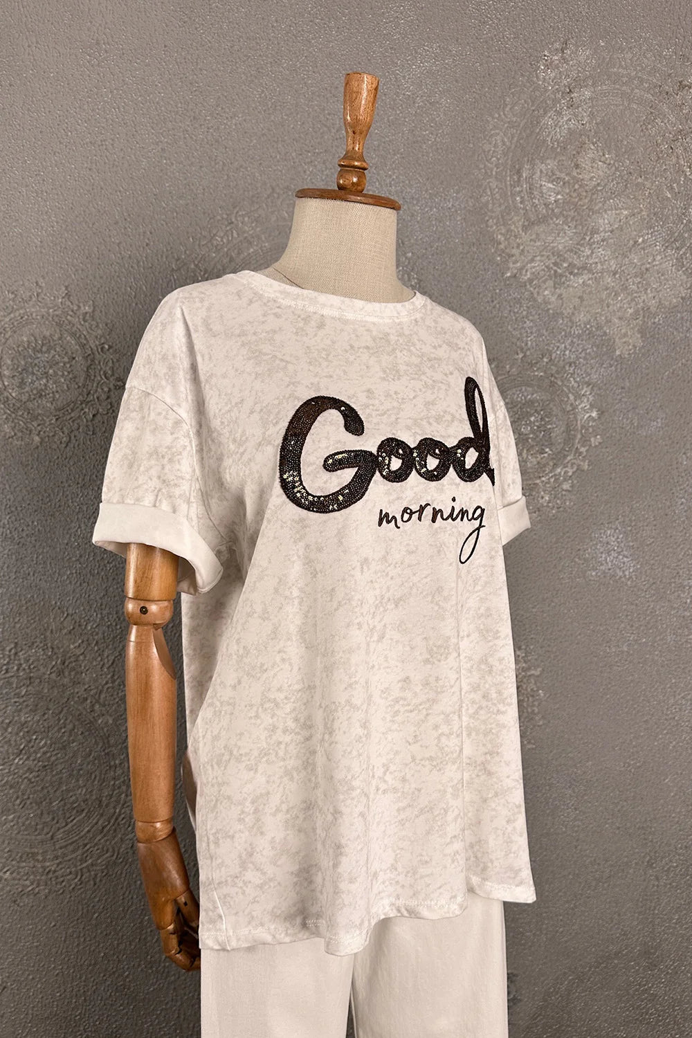 Payet İşlemeli T-shirt