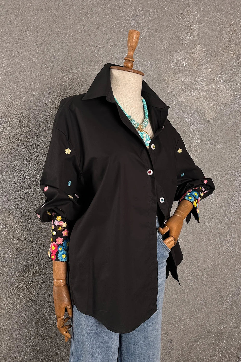 Çiçek Nakışlı Oversize Gömlek