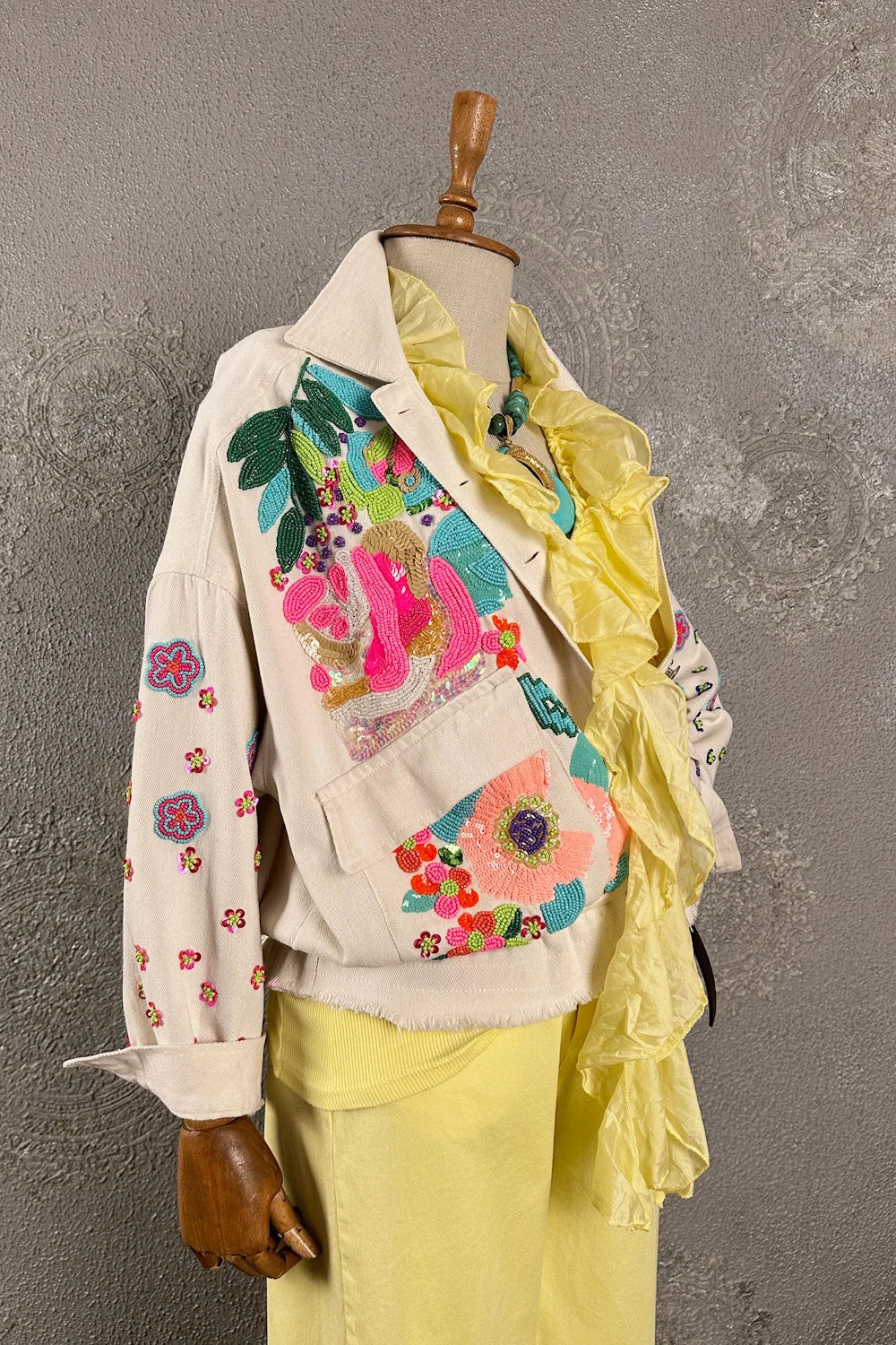 Boncuk İşlemeli Ceket