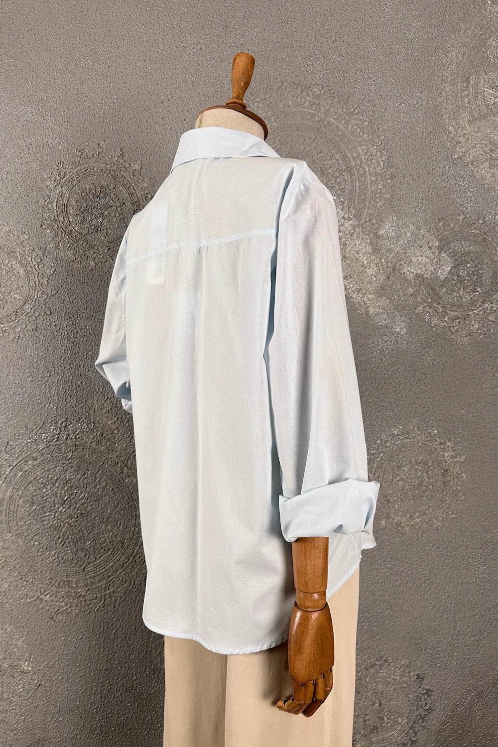 Kroşe Detaylı Gömlek