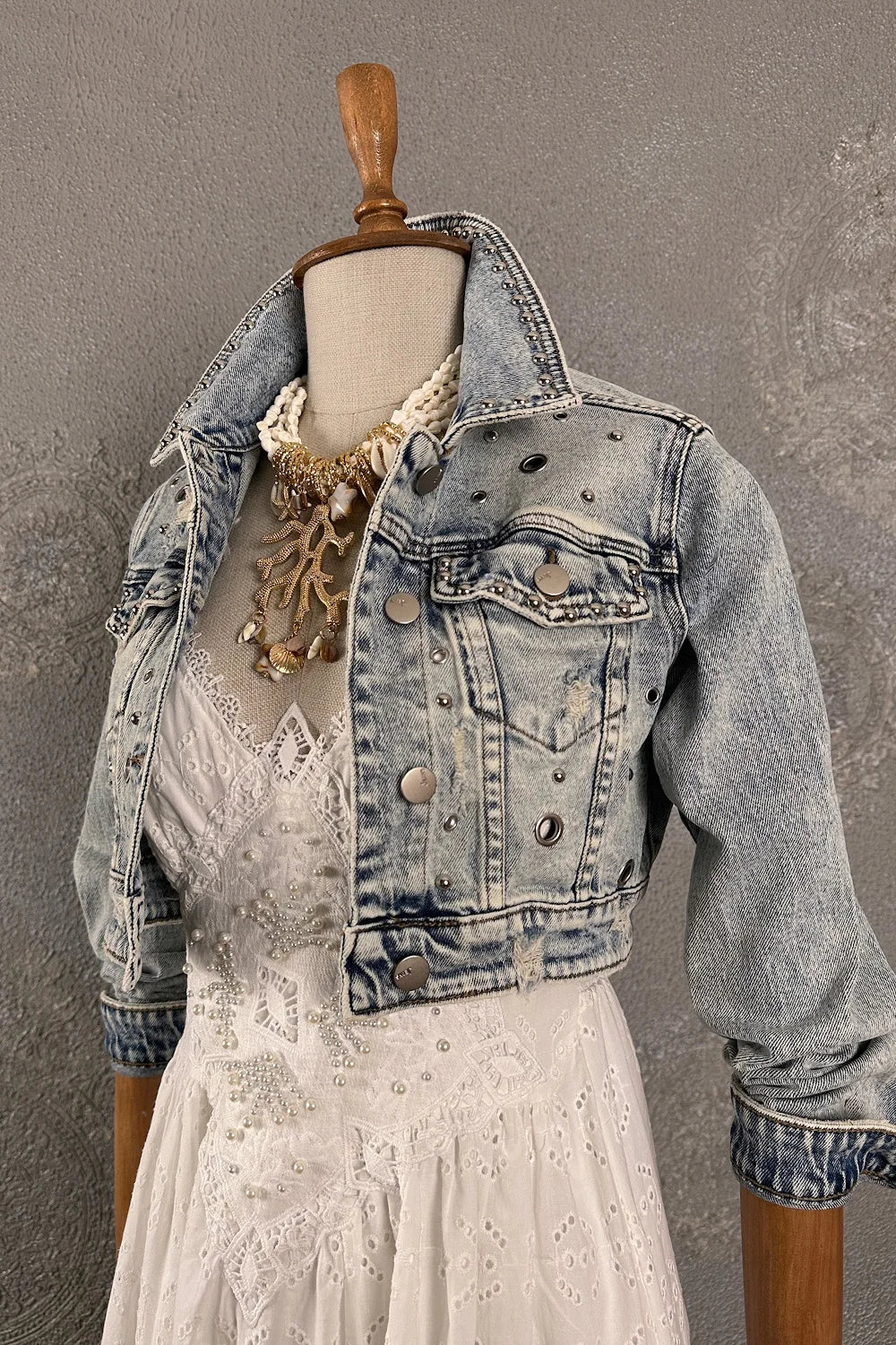 Zımbalı Crop Denim Ceket