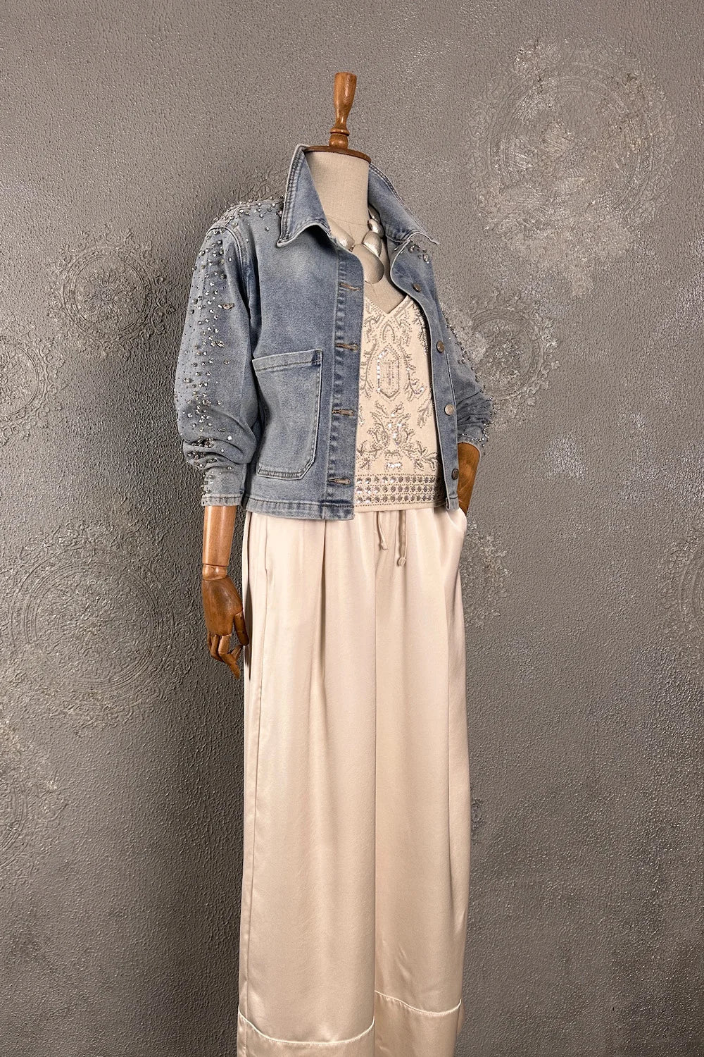 Taş İşlemeli Denim Ceket
