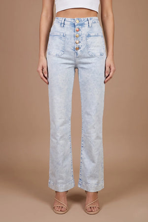 Düğme Detaylı Jean