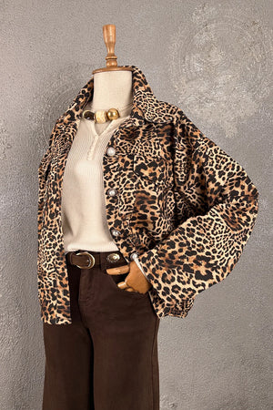 Leopar desenli denim ceket, kadın, kahverengi-krem, çıtçıtlı, oversize kesim, önden görünüm