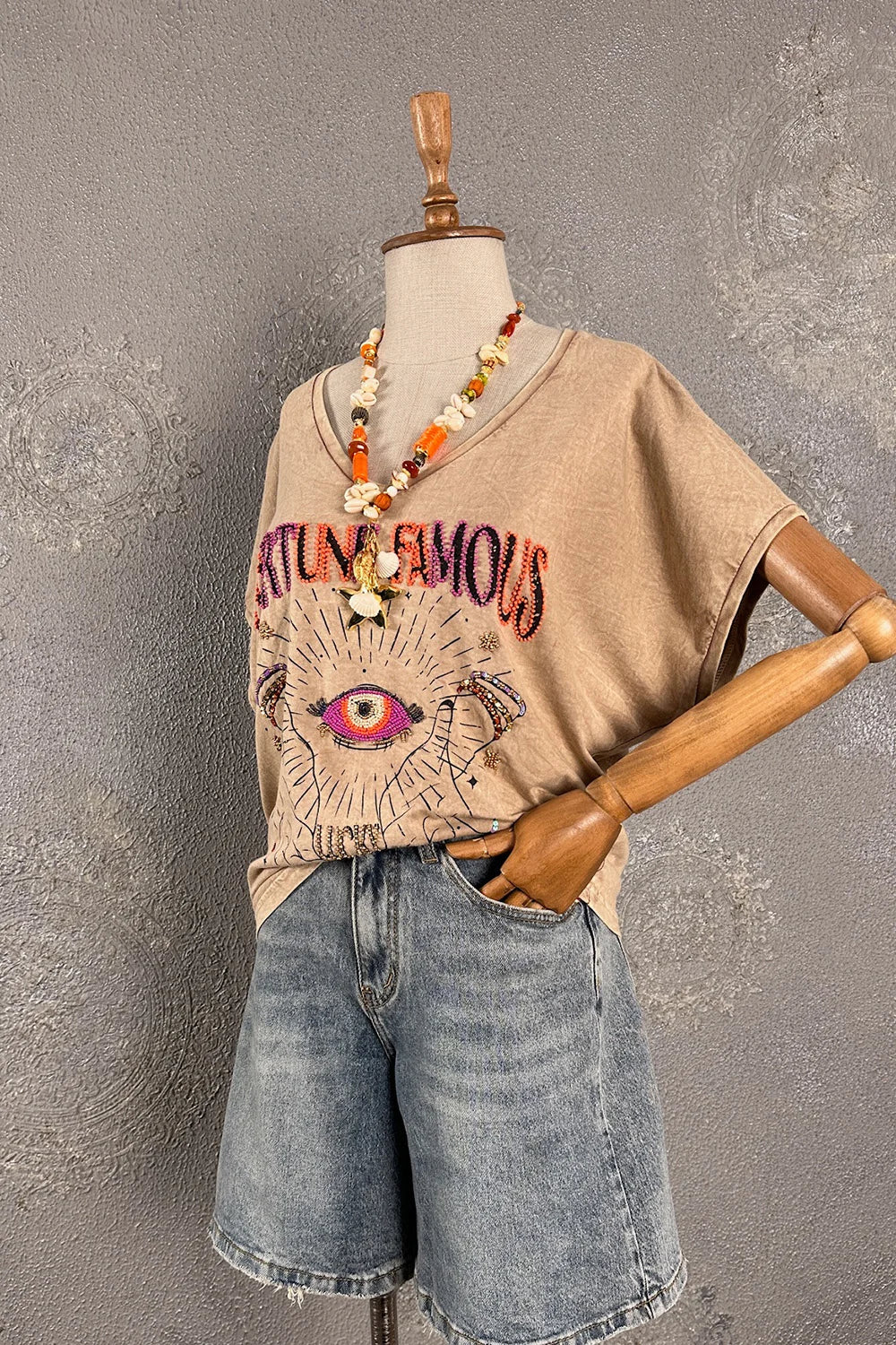 İşlemeli T-shirt