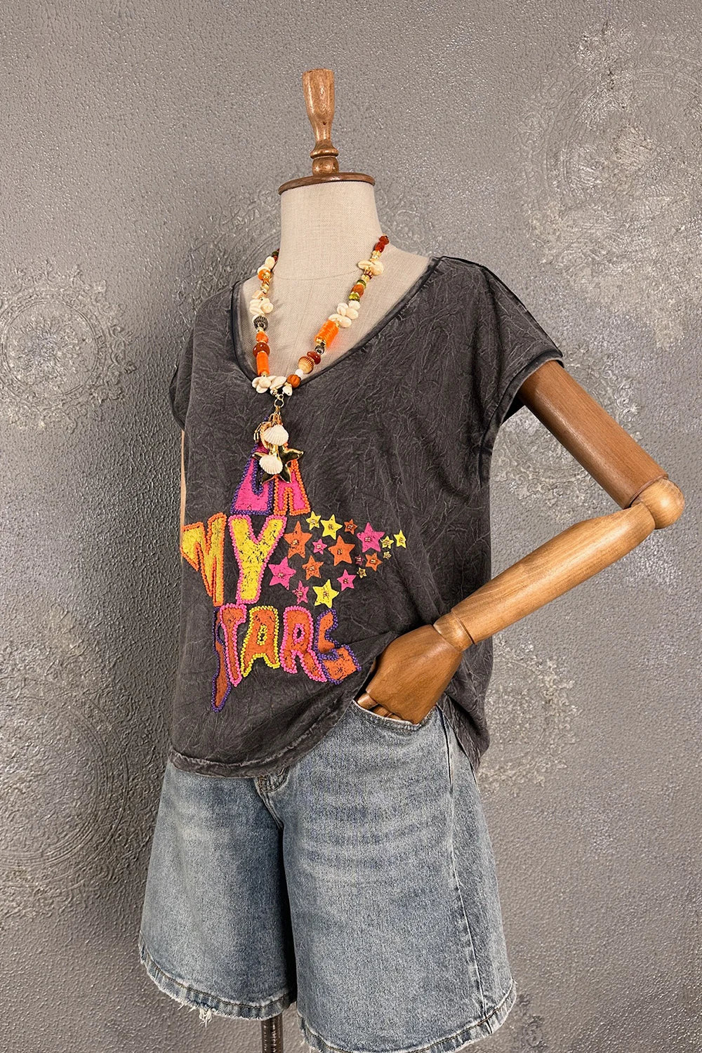 İşlemeli T-shirt
