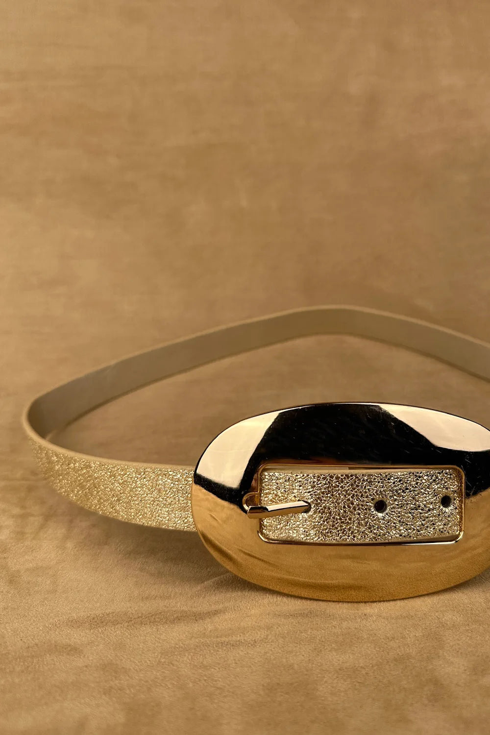 Büyük Tokalı İnce Kemer