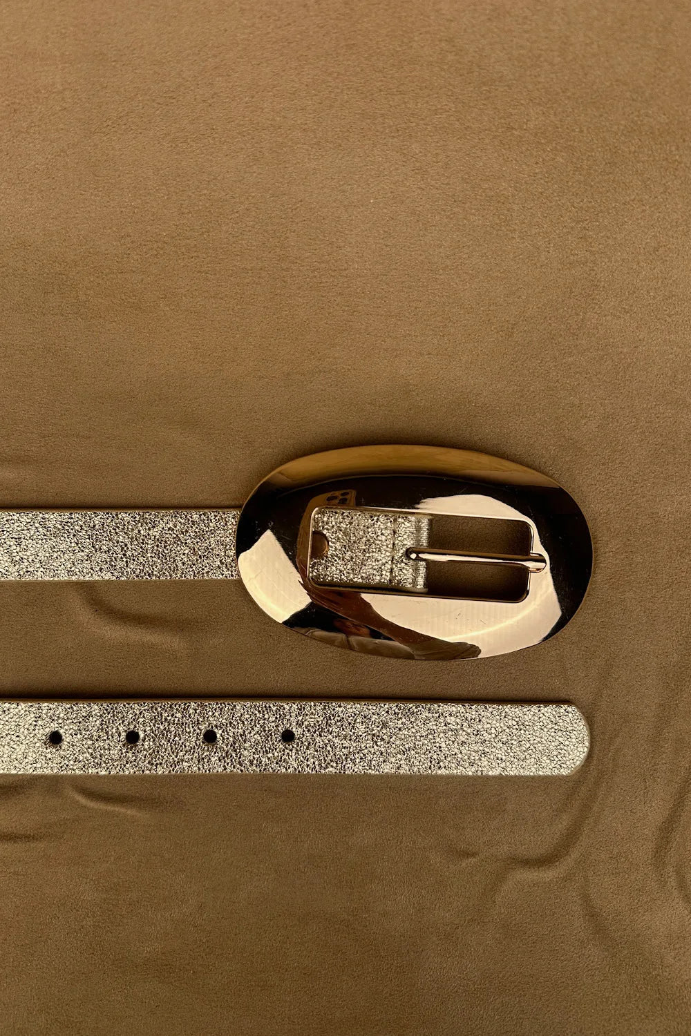 Büyük Tokalı İnce Kemer