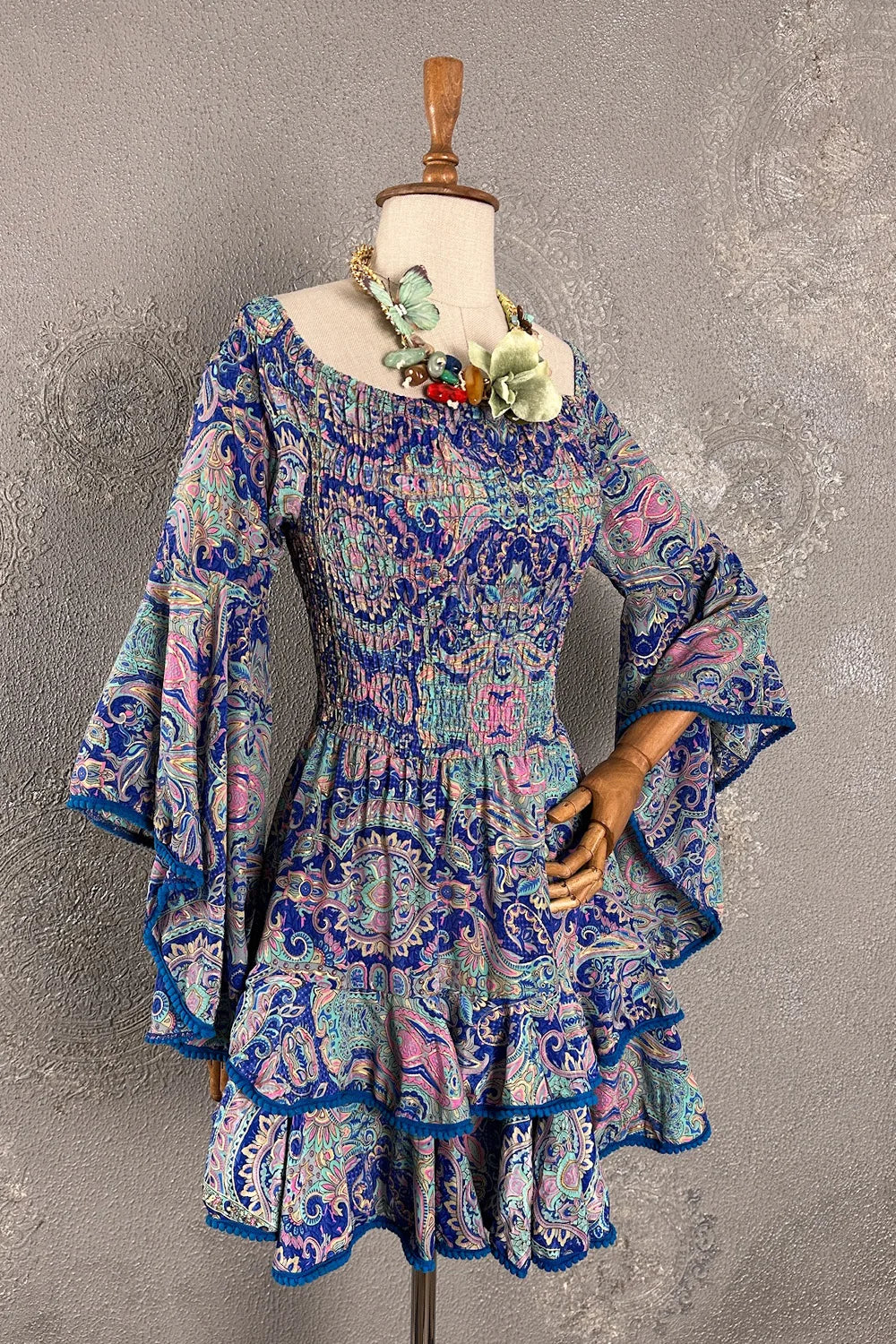 Volanlı Mini İpek Elbise