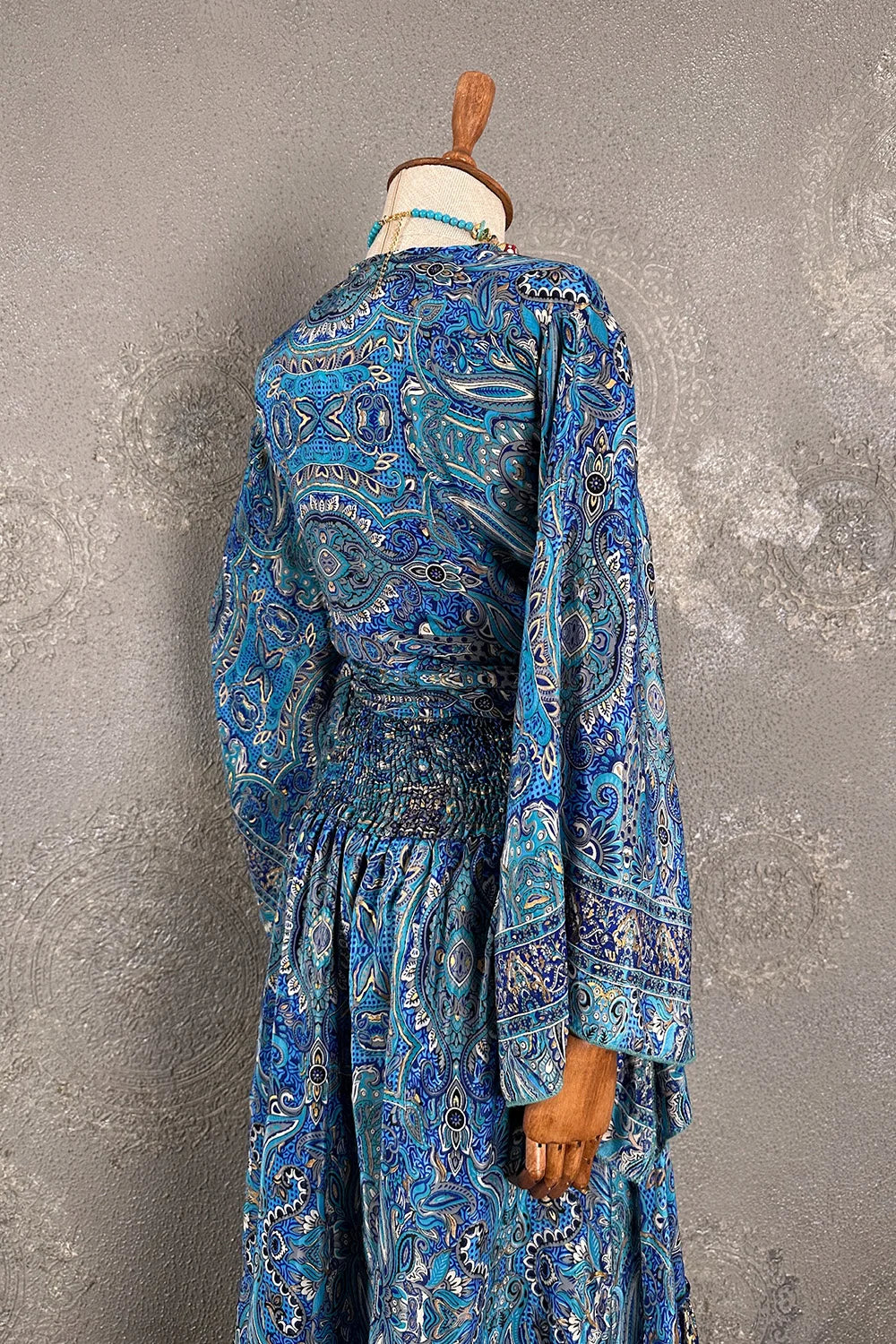 Desenli İpek Takım