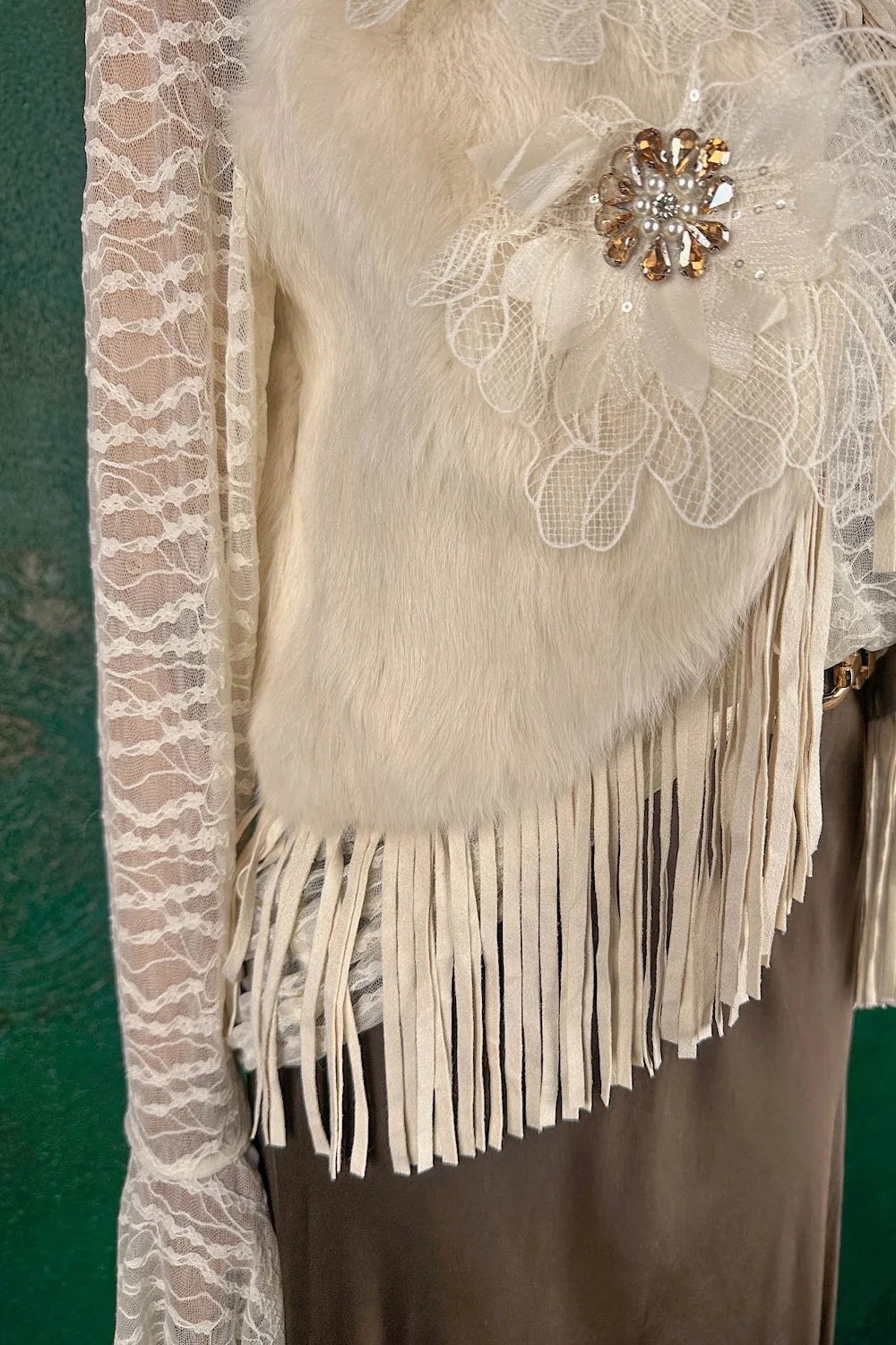 Taş İşlemeli Kürk Yelek