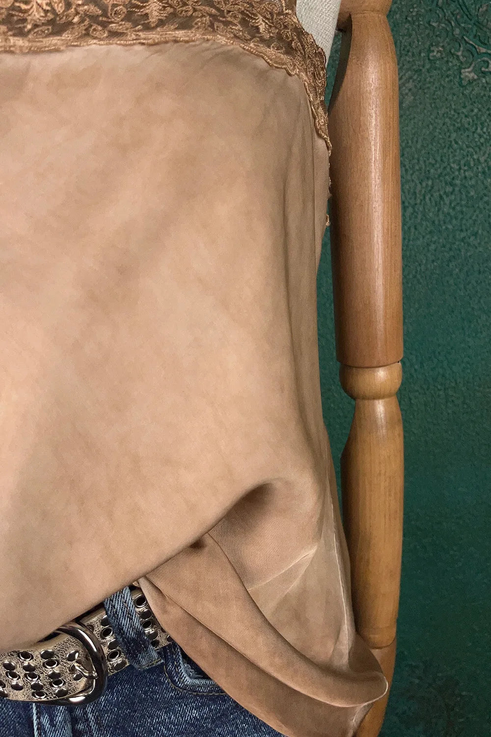 Dantel Detaylı Saten Bluz