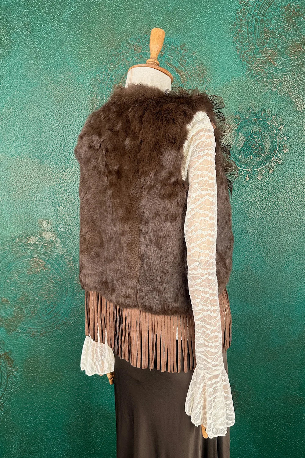 Taş İşlemeli Kürk Yelek