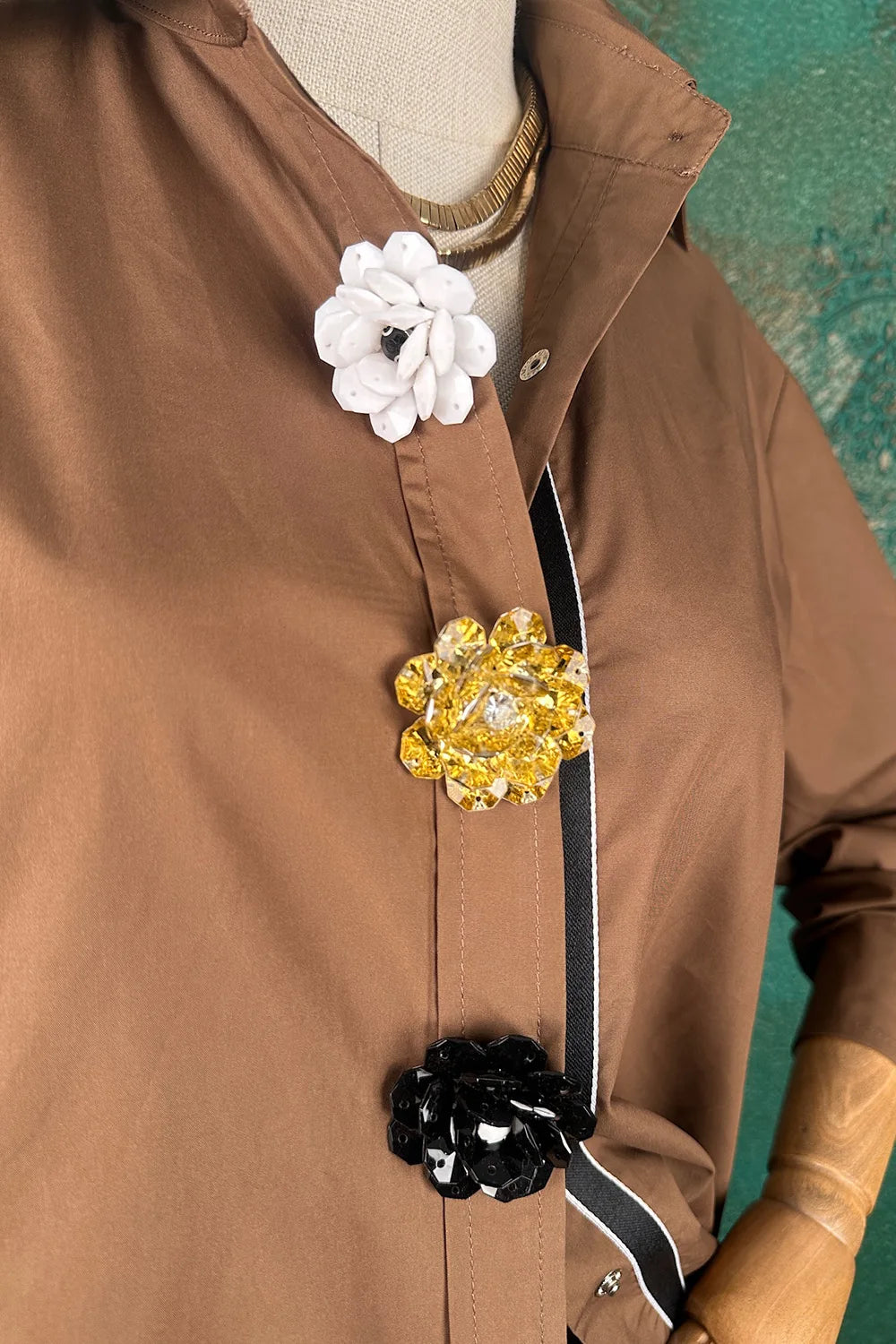 Çiçek Detaylı Gömlek