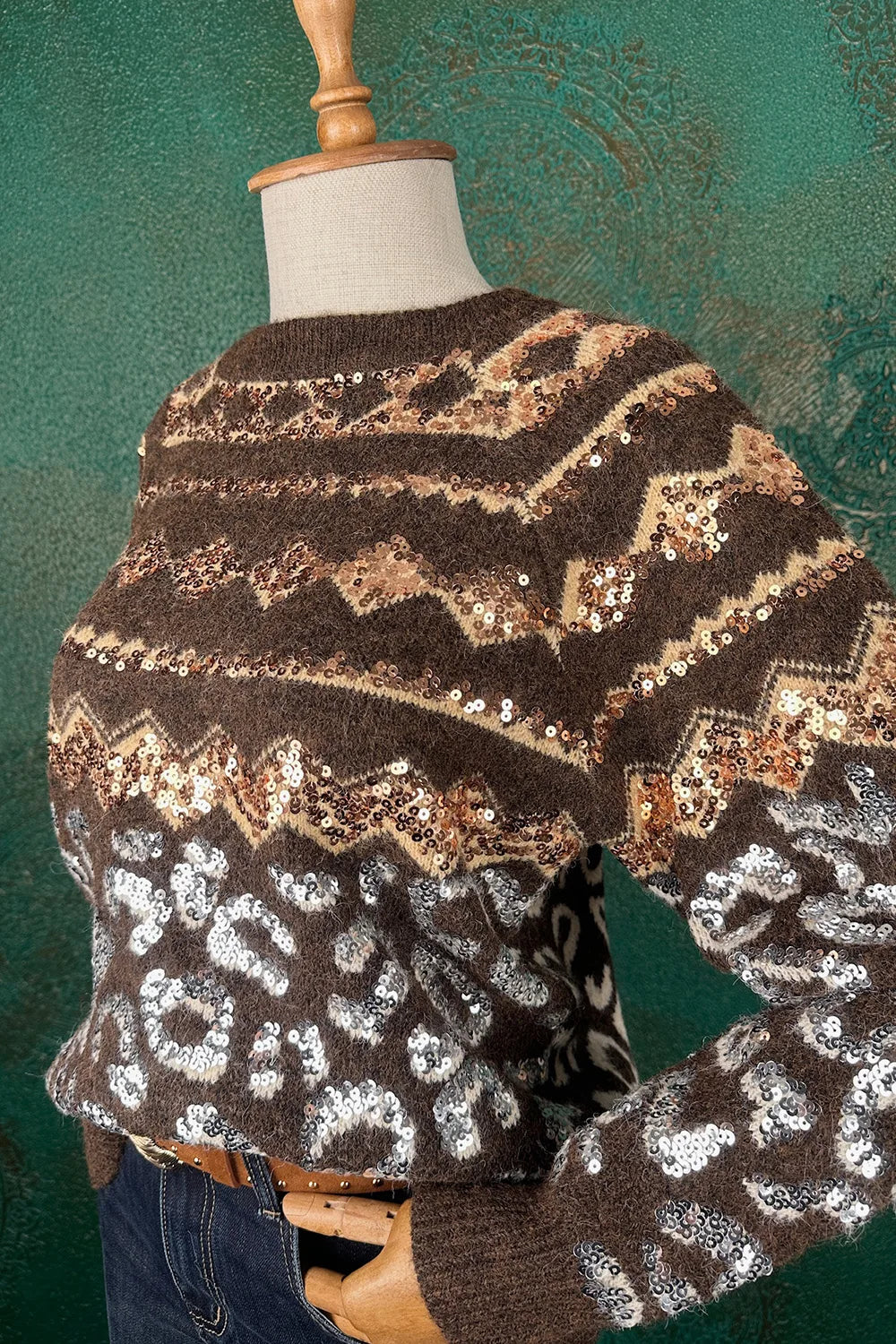 Pul İşlemeli Desenli Kazak