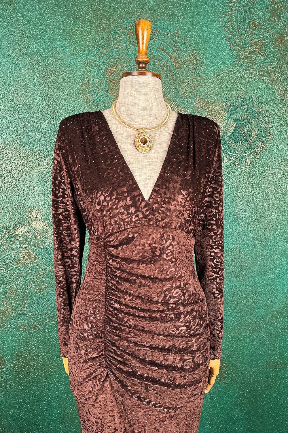 Drapeli Yırtmaçlı Uzun Elbise