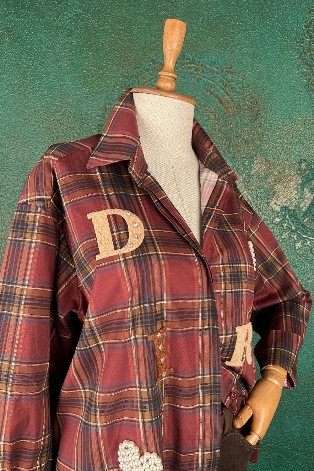 İşlemeli Ekoseli Oversize Gömlek