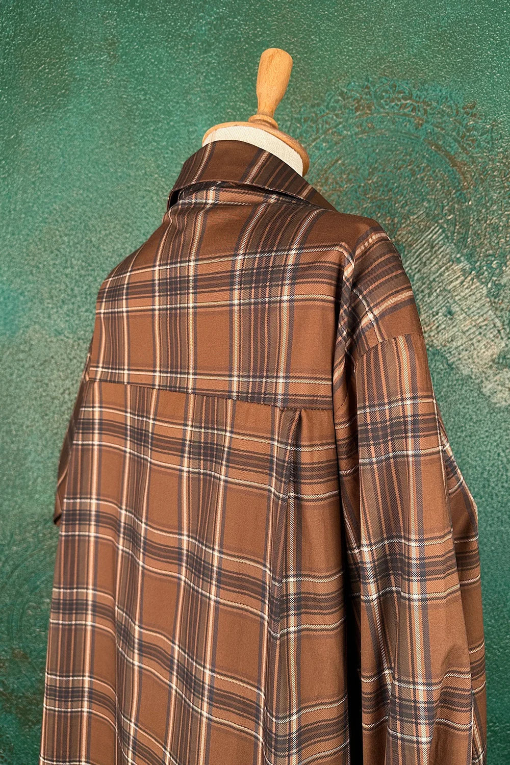 İşlemeli Ekoseli Oversize Gömlek