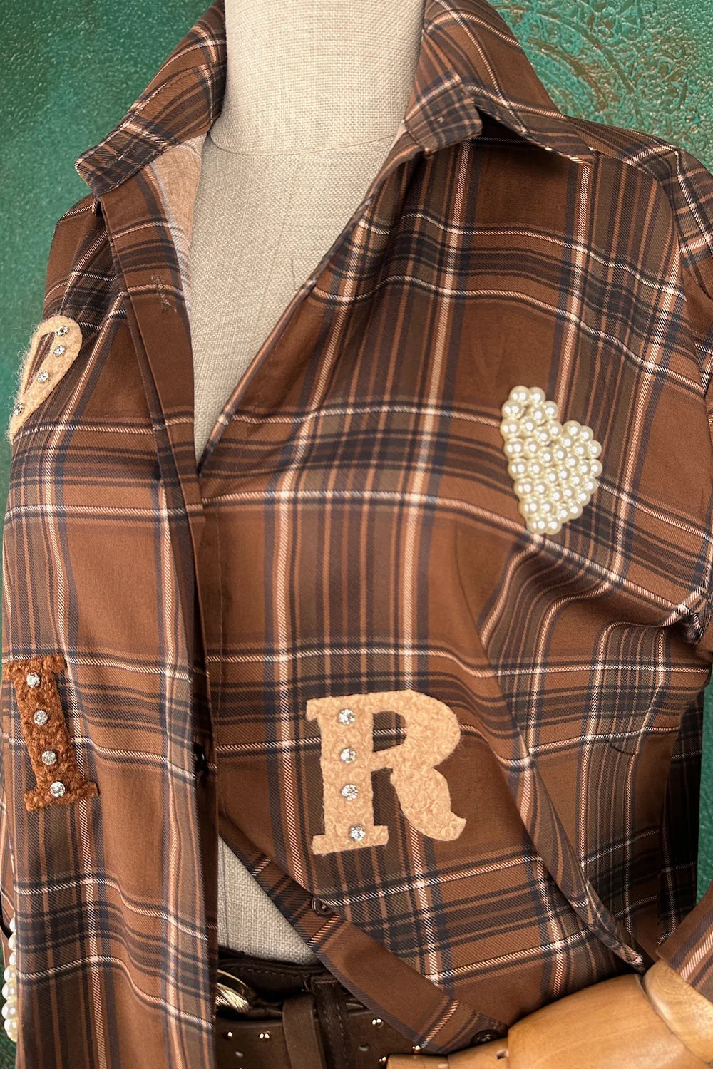 İşlemeli Ekoseli Oversize Gömlek