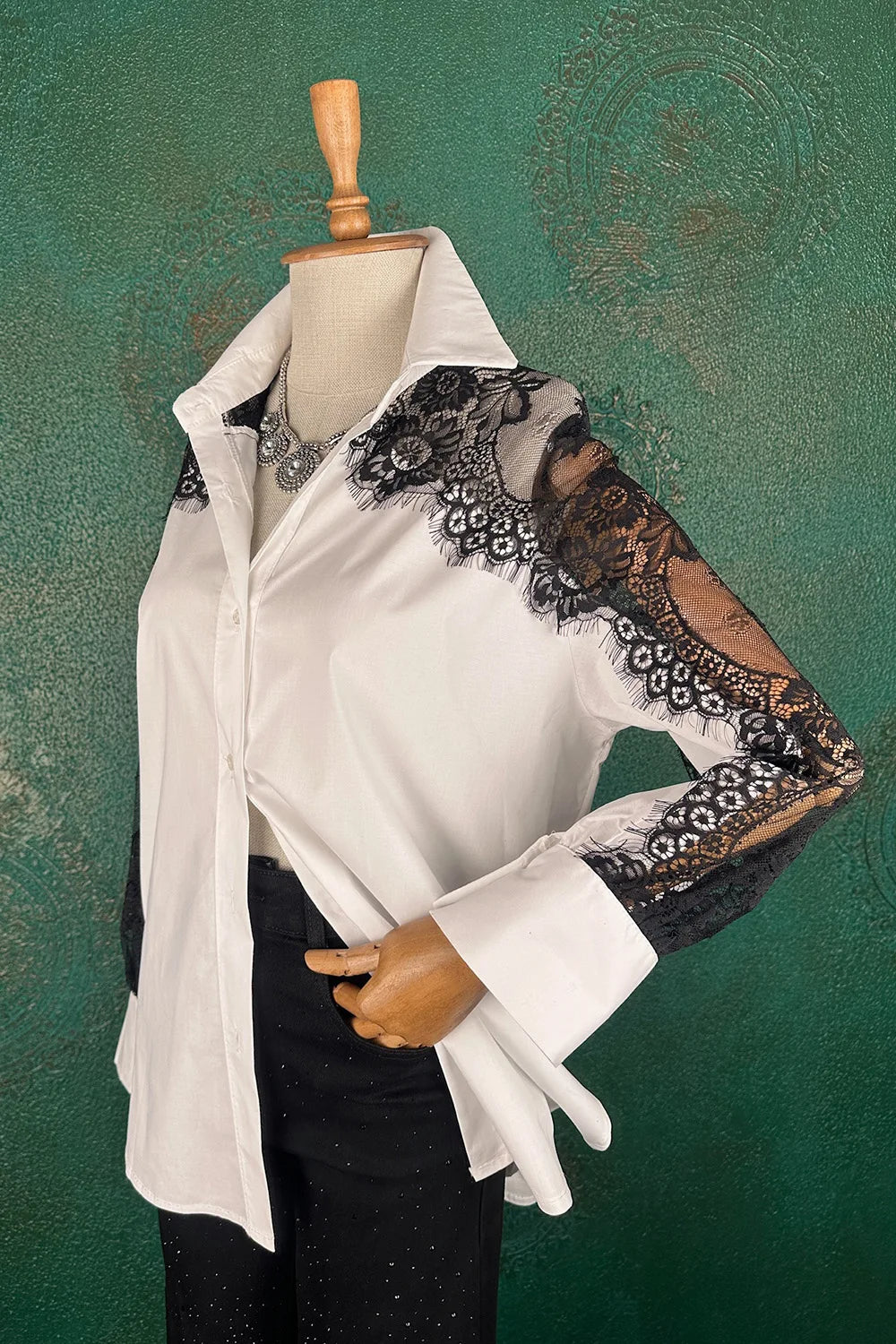 Dantel Detaylı Gömlek