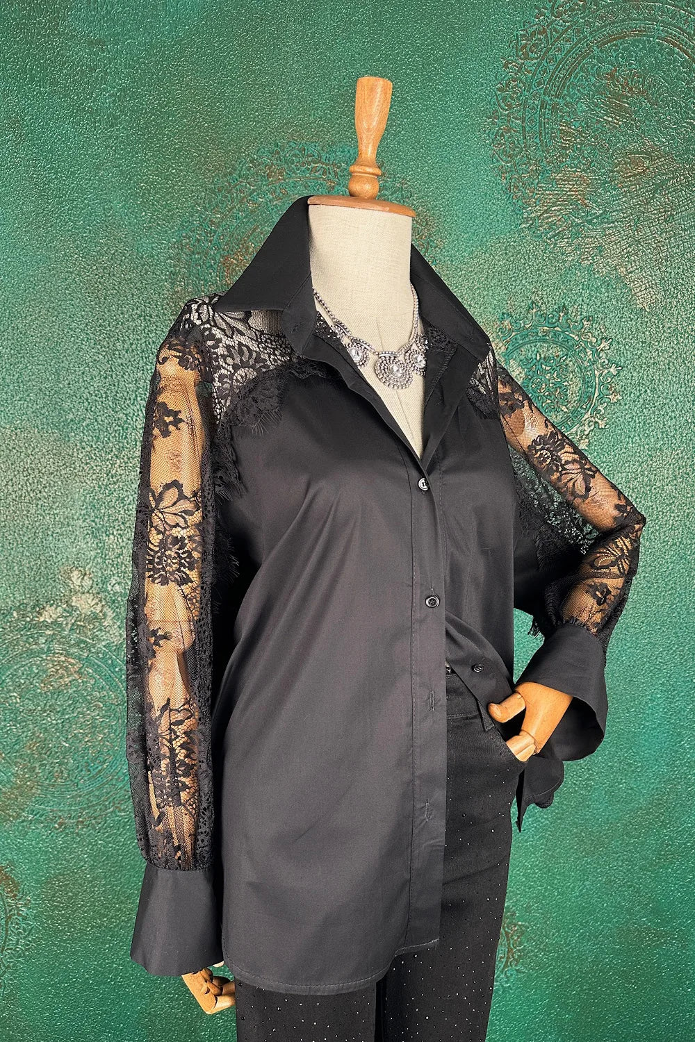 Dantel Detaylı Gömlek