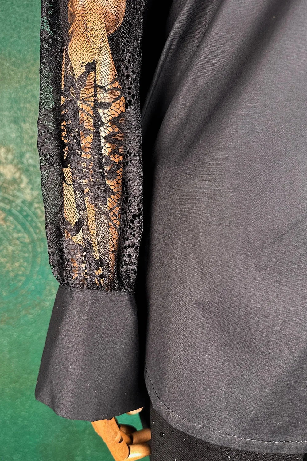 Dantel Detaylı Gömlek