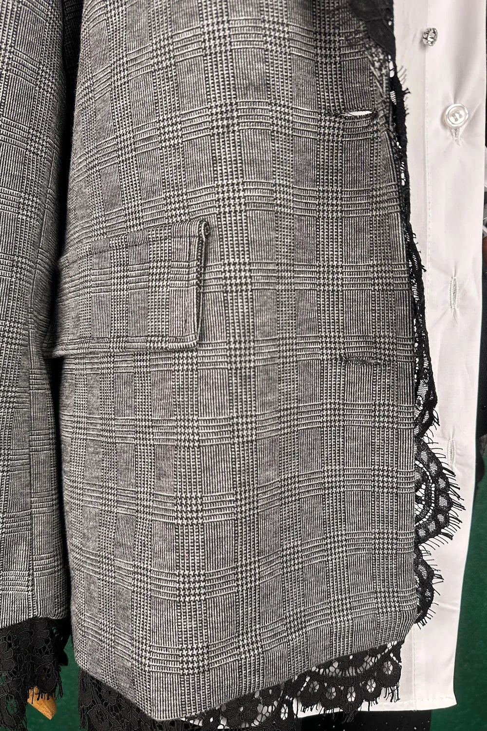 Dantel Detaylı Glen Ekoseli Ceket