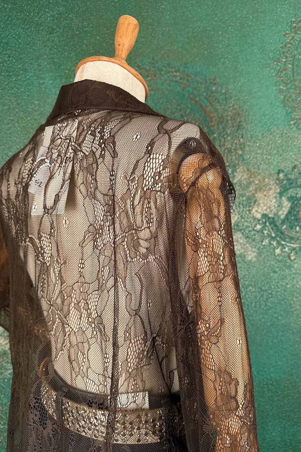 Dantel Detaylı Gömlek