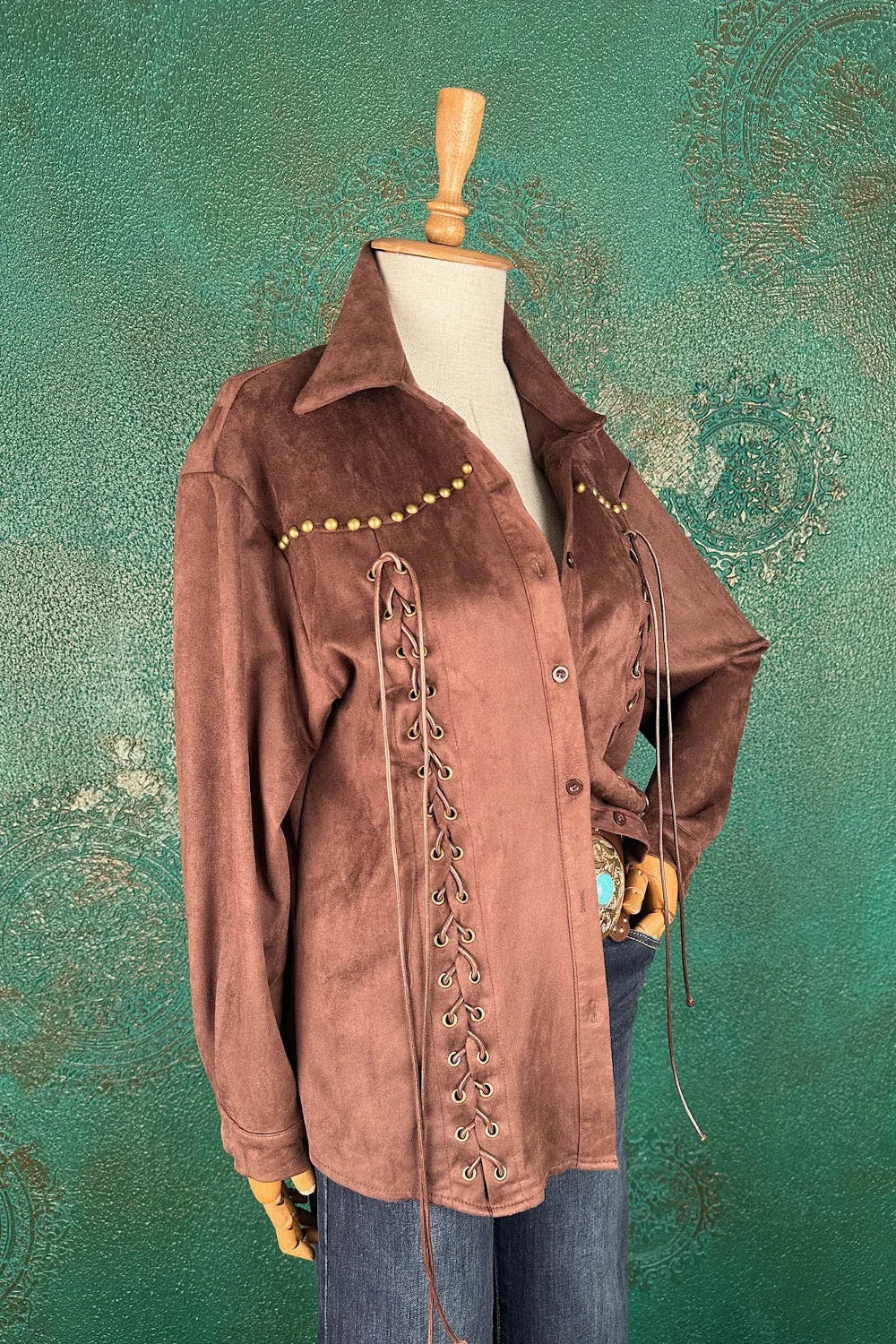 Bağcık Detaylı Nubuk Gömlek