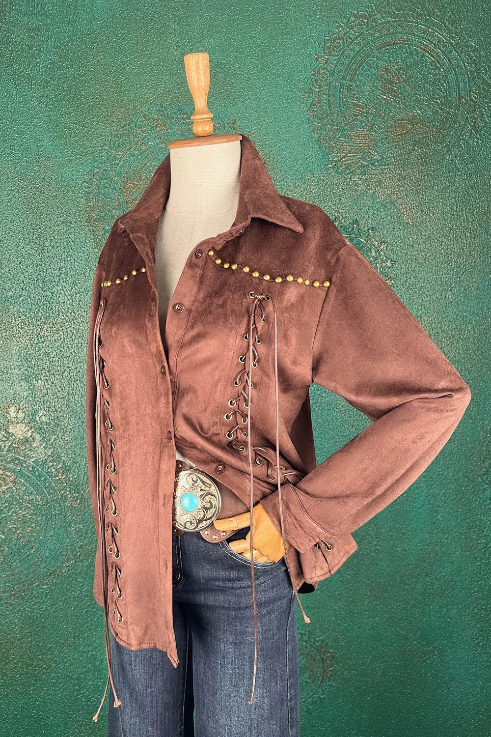 Bağcık Detaylı Nubuk Gömlek