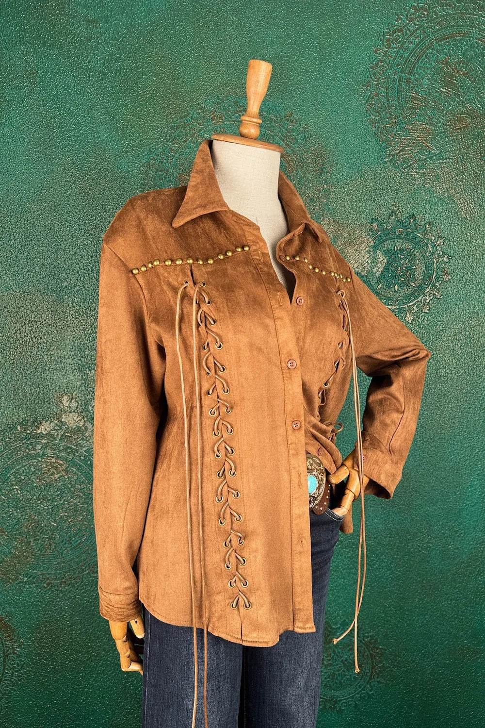 Bağcık Detaylı Nubuk Gömlek