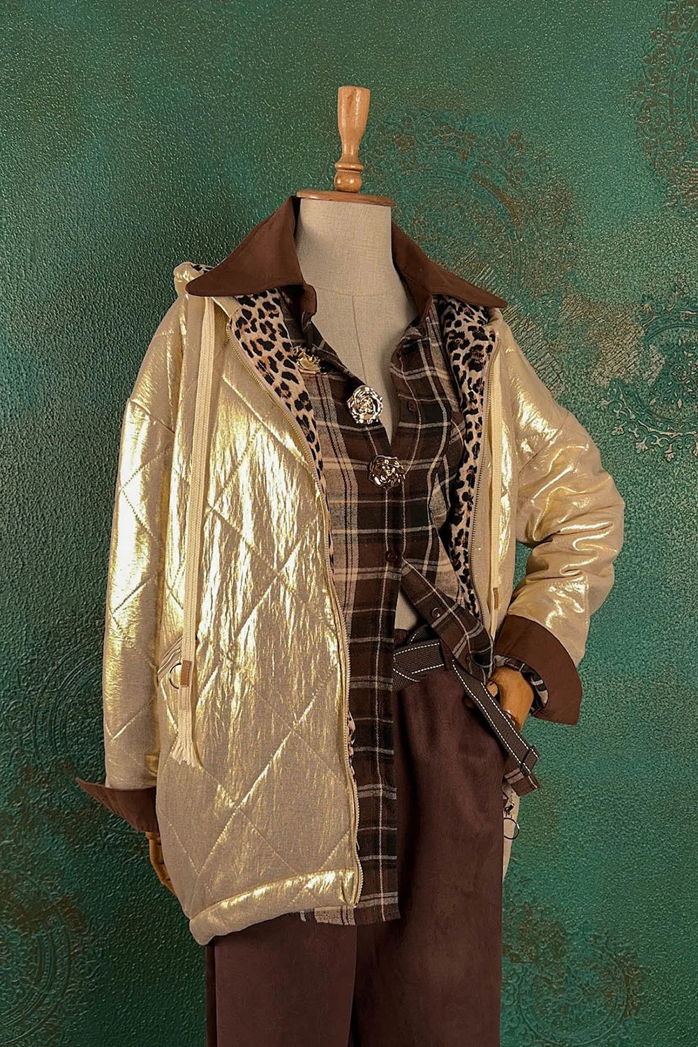 Parlak Kapitone Mont