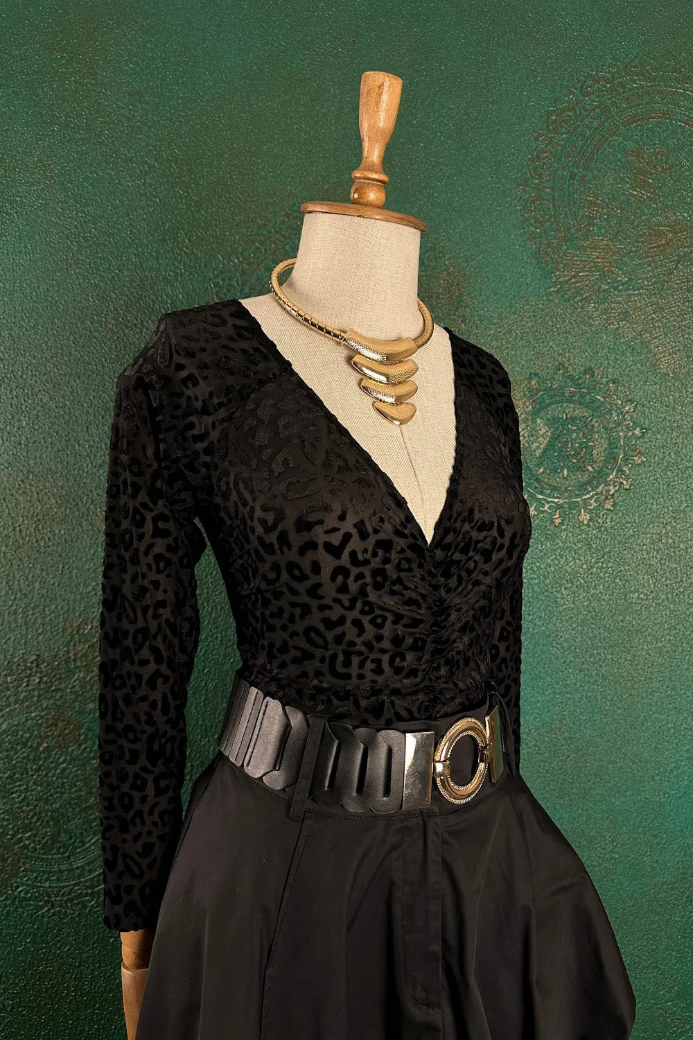 Kadife Desenli Transparan Body