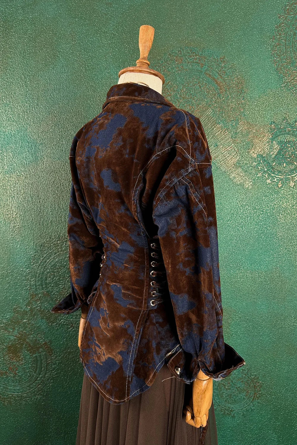 Kadife Gölgeli Gömlek