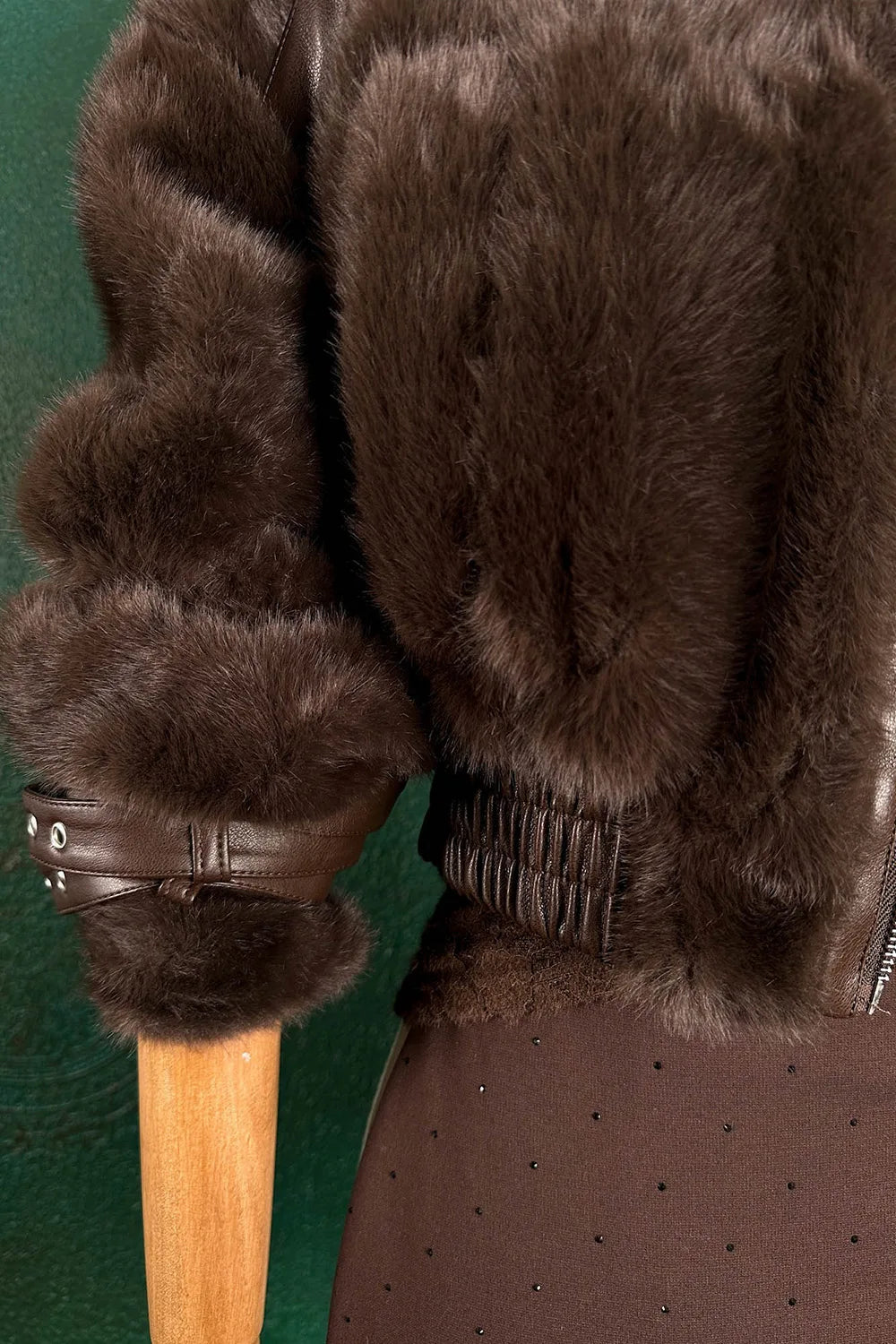 Kapüşon Detaylı Kürk Ceket