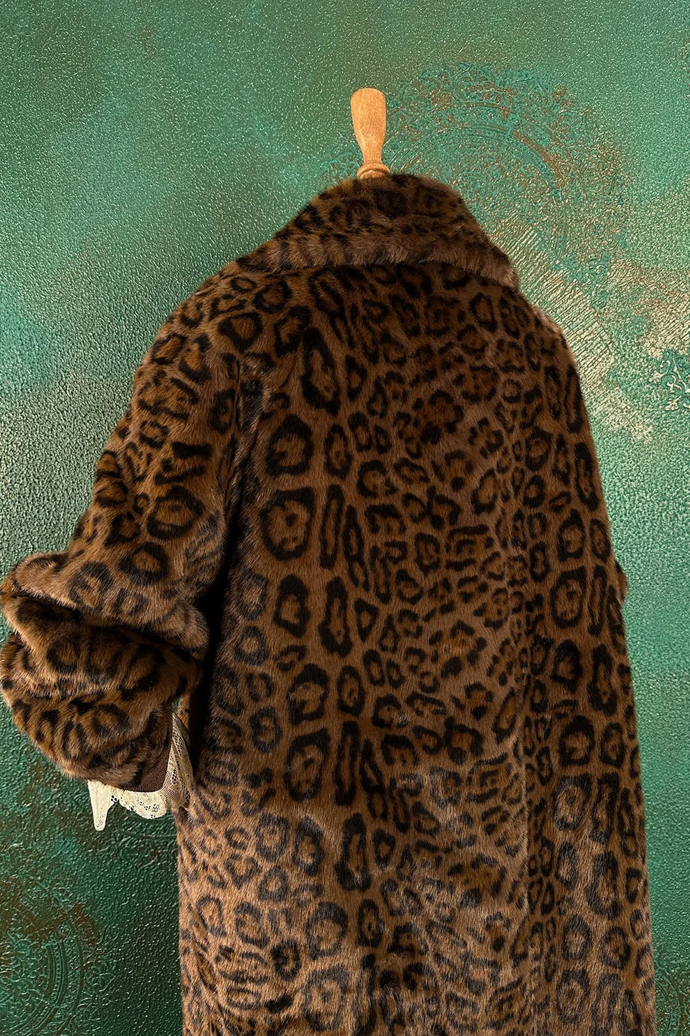 Leopar Desenli Uzun Kürk Kaban