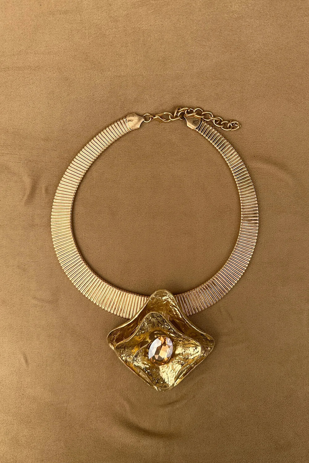 Taş Detaylı Kalın Zincirli Kolye