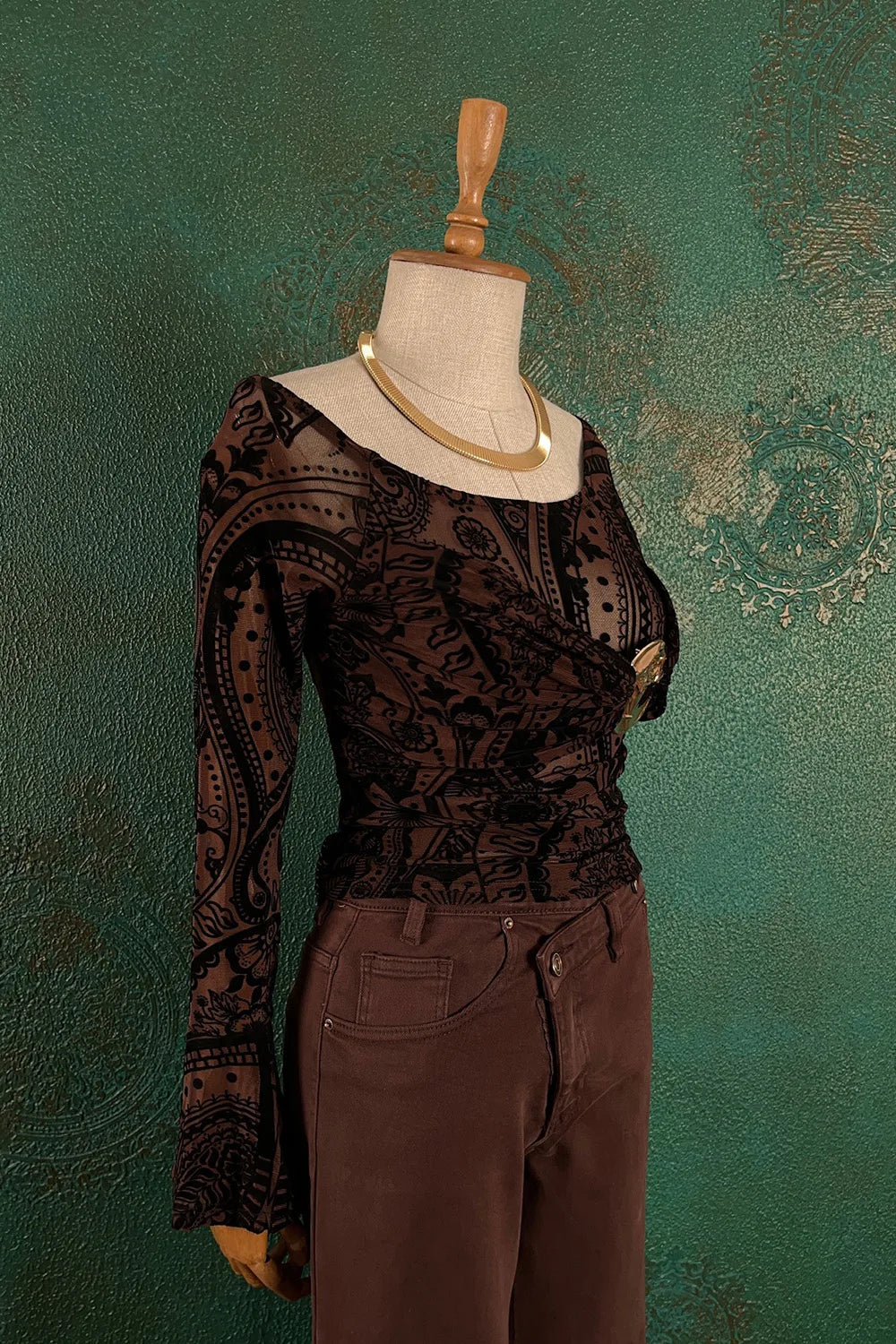 Aksesuar Detaylı Transparan Bluz