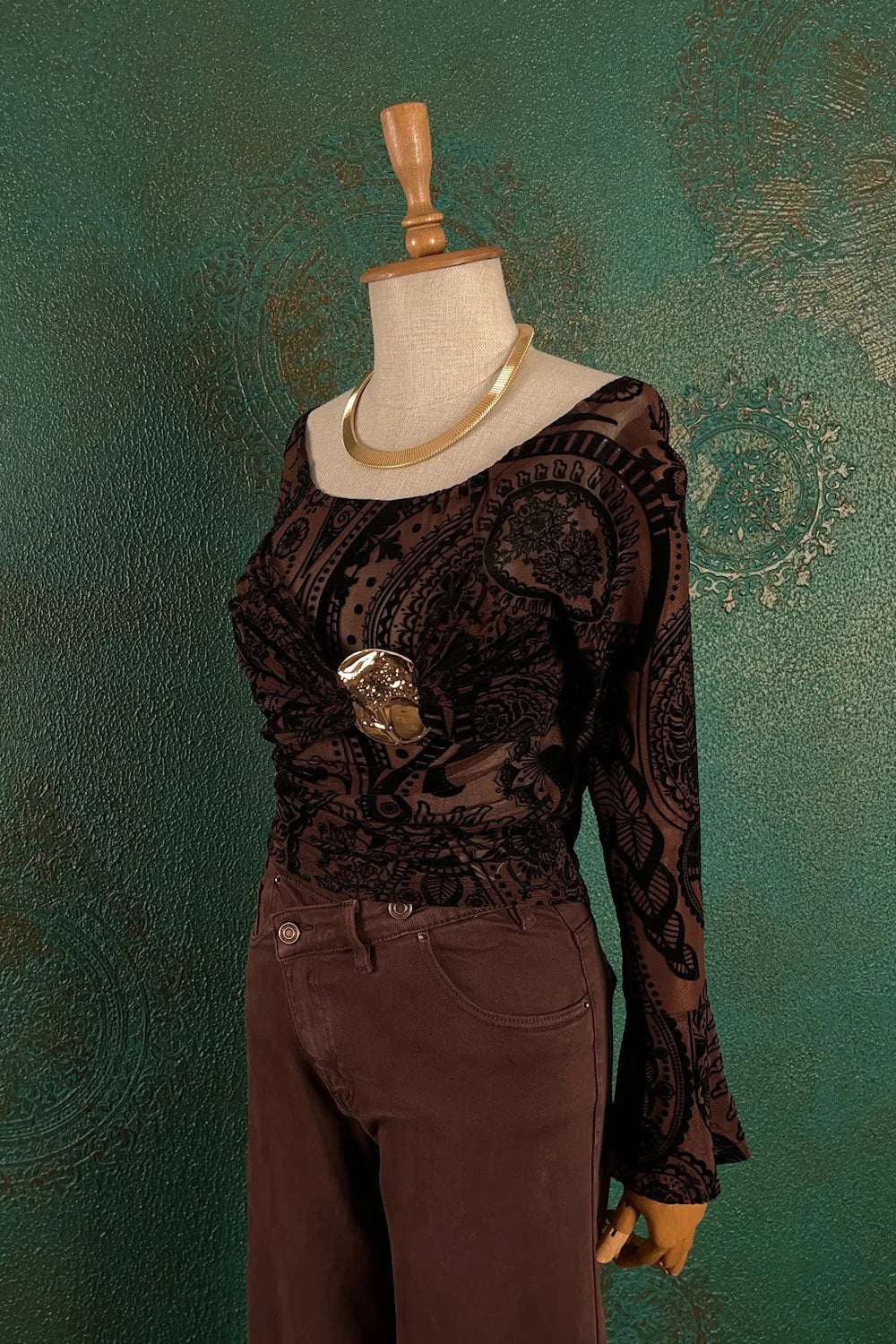 Aksesuar Detaylı Transparan Bluz