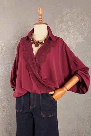 Bordo dantelli kruvaze gömlek, kadın, uzun kollu, lace detaylı, oversize kesim, önden görünüm