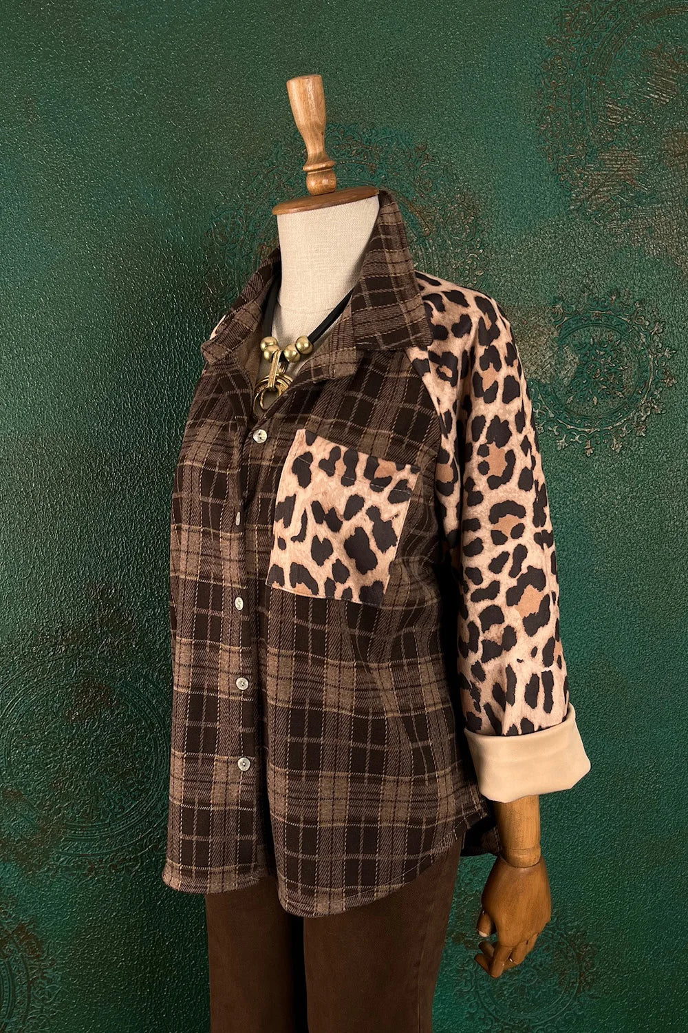 Leopar Detaylı Ekoseli Gömlek