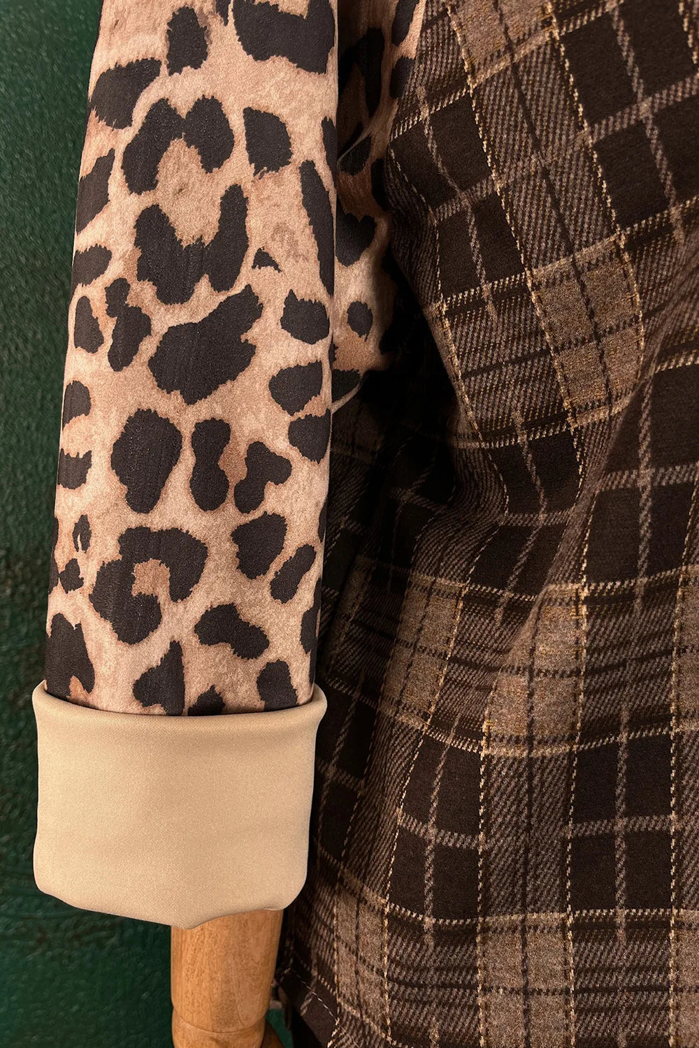 Leopar Detaylı Ekoseli Gömlek