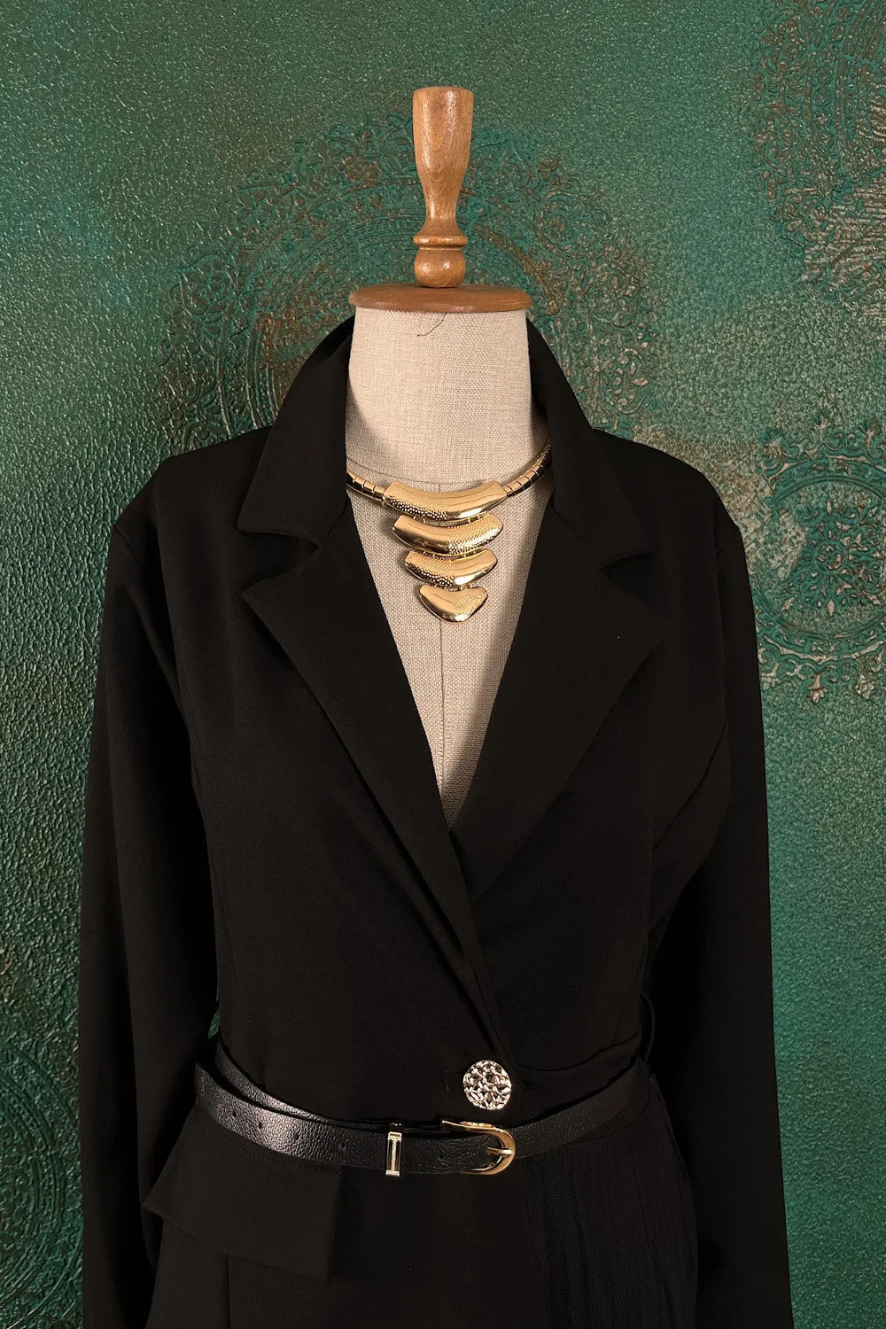 Asimetrik Ceket Detaylı Elbise